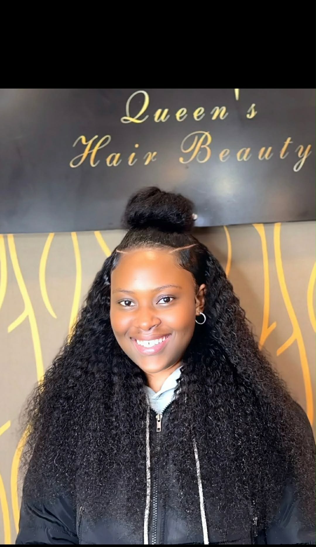 Kinky Curly — In-Store Queen